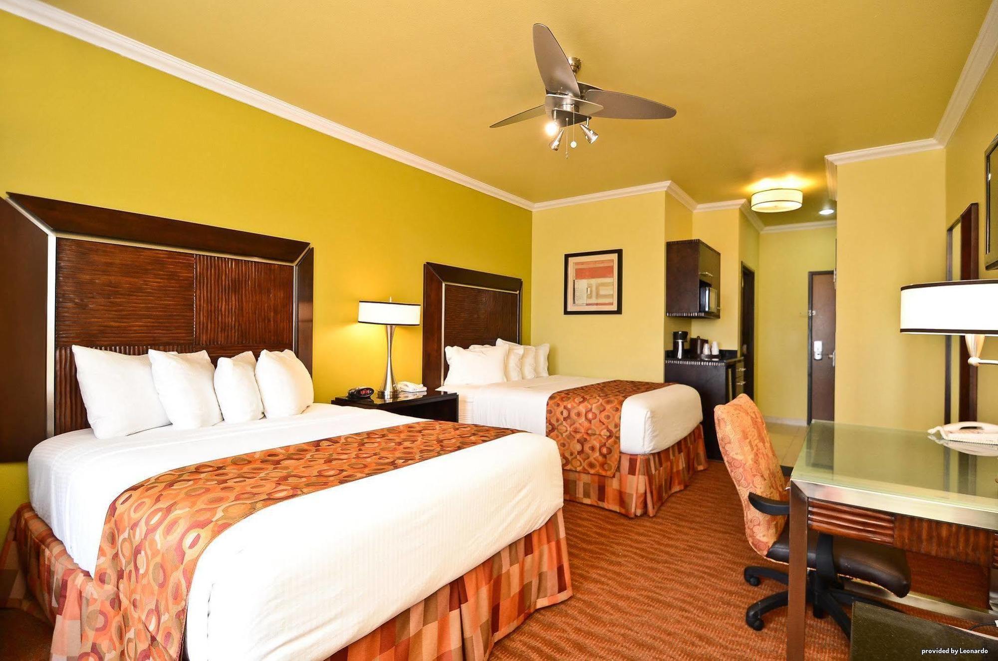 Best Western Plus Christopher Inn And Suites Forney Bagian luar foto